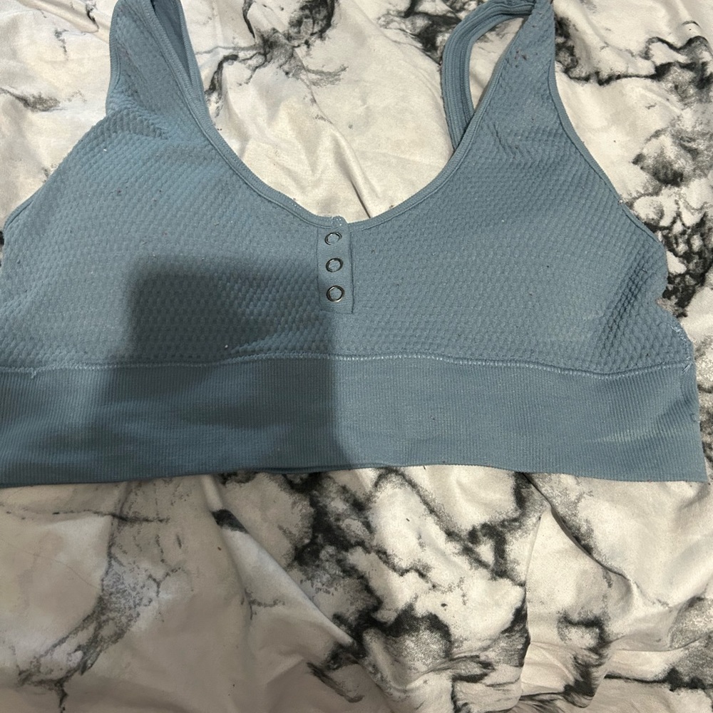 Cute top/bra just too little